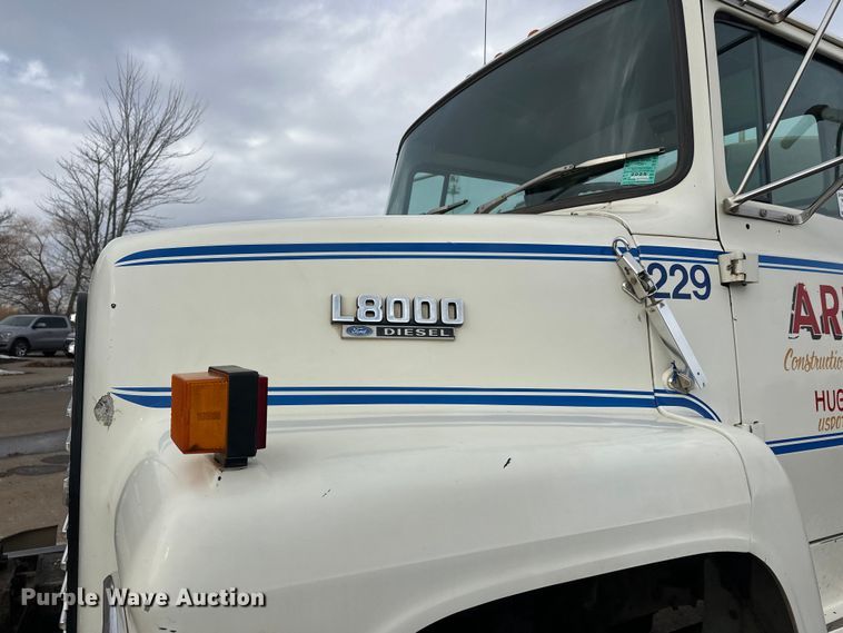 image for item FK1598 1990 Ford LN8000 water truck