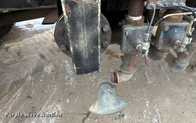 image for item FK1598 1990 Ford LN8000 water truck