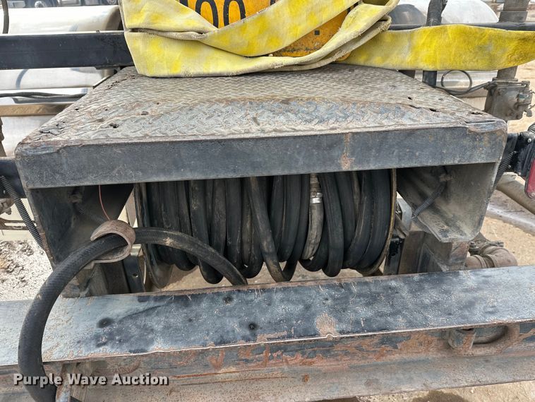 image for item FK1598 1990 Ford LN8000 water truck