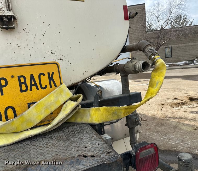 image for item FK1598 1990 Ford LN8000 water truck