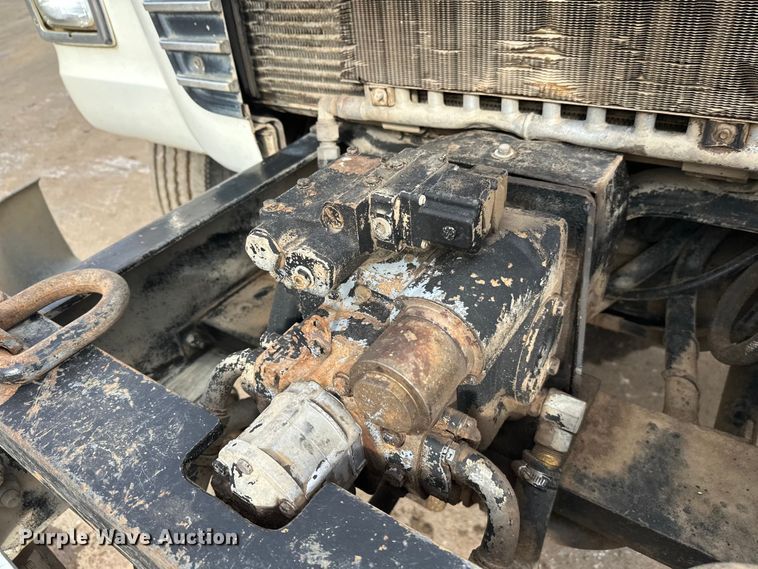 image for item FK1598 1990 Ford LN8000 water truck