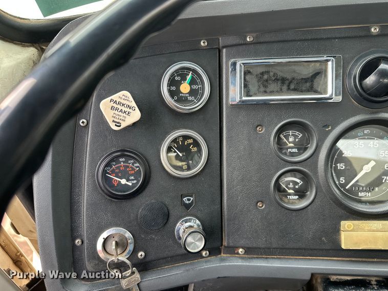 image for item FK1598 1990 Ford LN8000 water truck