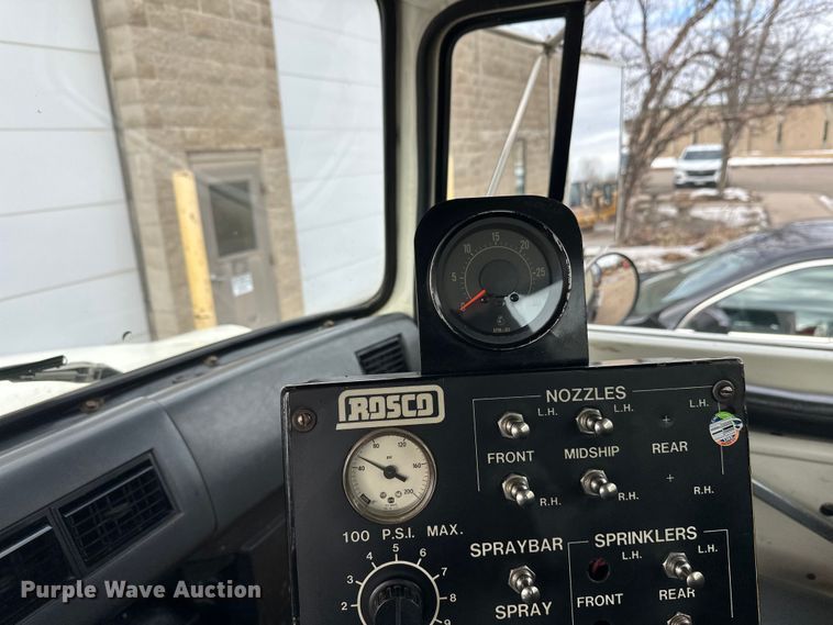 image for item FK1598 1990 Ford LN8000 water truck