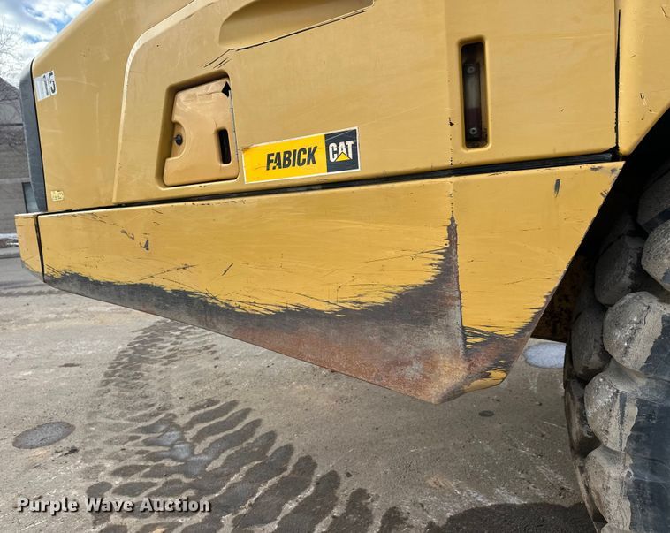 image for item FK1599 2013 caterpillar  740B articulated haul truck