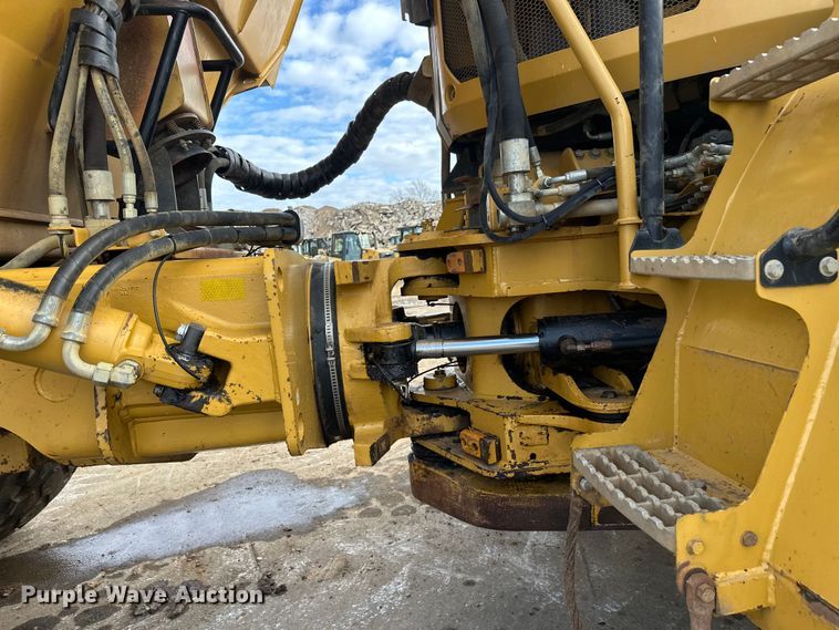 image for item FK1599 2013 caterpillar  740B articulated haul truck