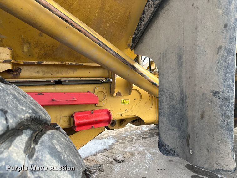 image for item FK1599 2013 caterpillar  740B articulated haul truck