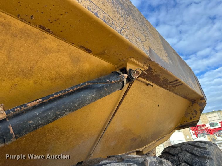 image for item FK1599 2013 caterpillar  740B articulated haul truck