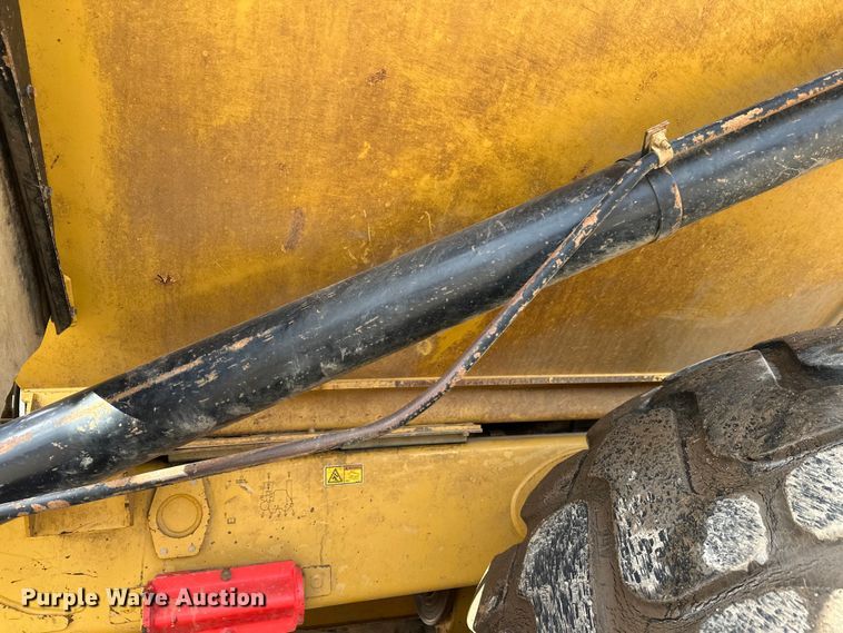 image for item FK1599 2013 caterpillar  740B articulated haul truck