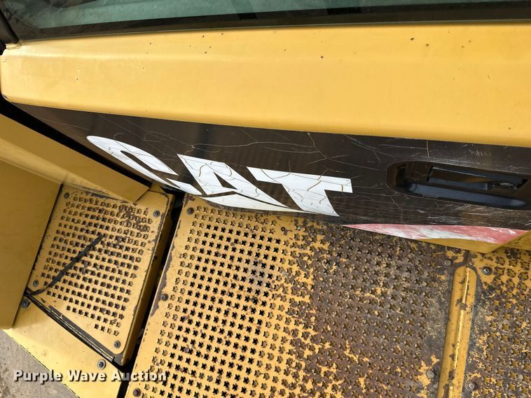 image for item FK1599 2013 caterpillar  740B articulated haul truck