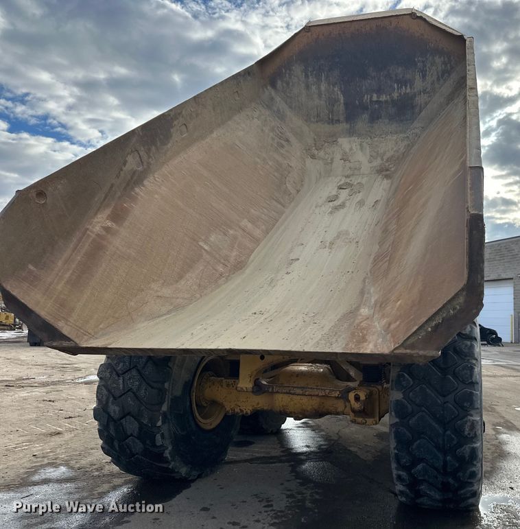 image for item FK1599 2013 caterpillar  740B articulated haul truck