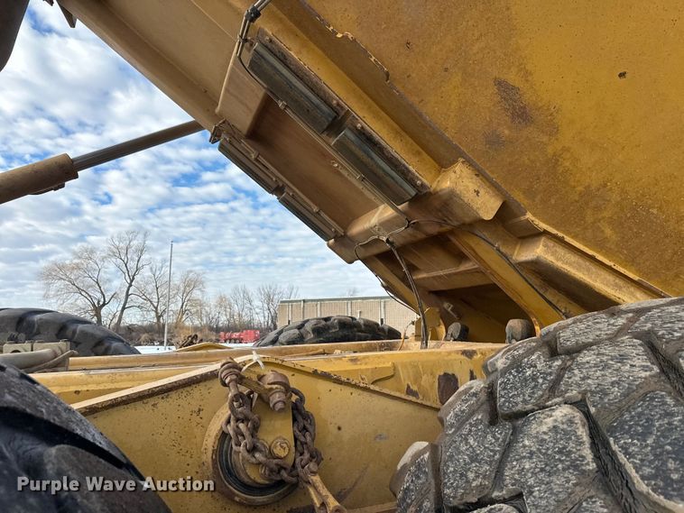 image for item FK1599 2013 caterpillar  740B articulated haul truck