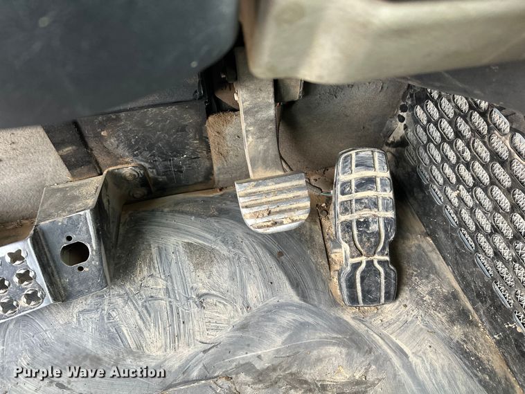 image for item FK1599 2013 caterpillar  740B articulated haul truck