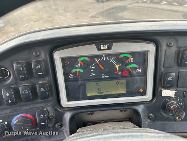 image for item FK1599 2013 caterpillar  740B articulated haul truck