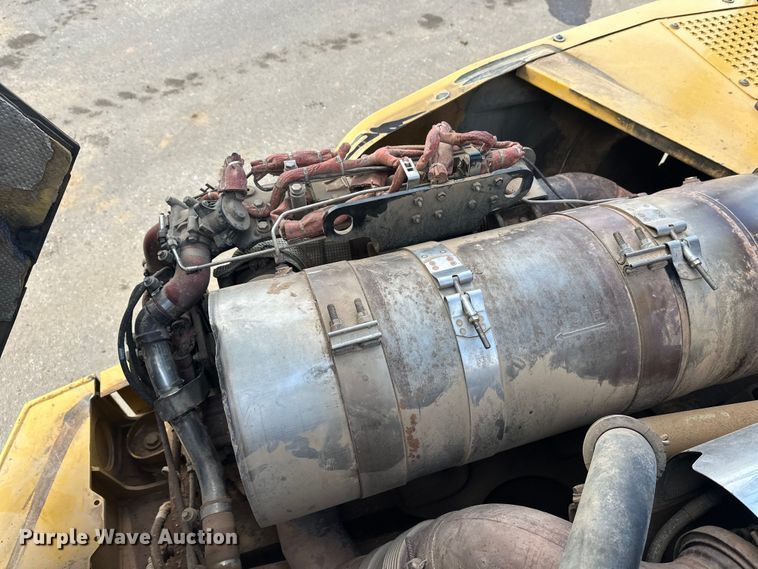 image for item FK1599 2013 caterpillar  740B articulated haul truck