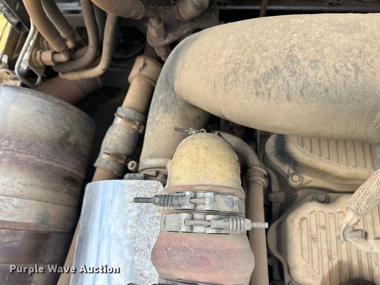 image for item FK1599 2013 caterpillar  740B articulated haul truck