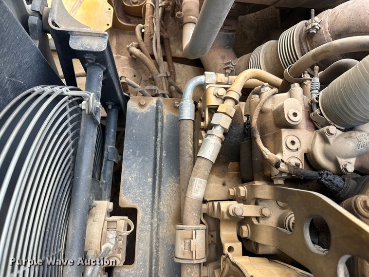 image for item FK1599 2013 caterpillar  740B articulated haul truck