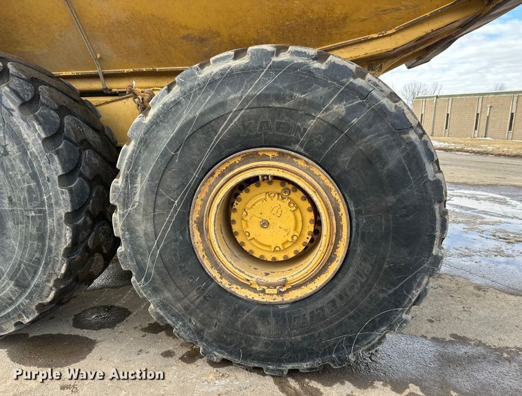 image for item FK1599 2013 caterpillar  740B articulated haul truck