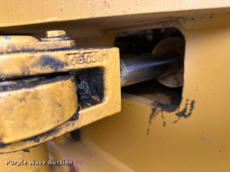 image for item FK1638 2011 Caterpillar CP56 single drum vibratory roller