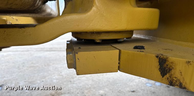 image for item FK1638 2011 Caterpillar CP56 single drum vibratory roller