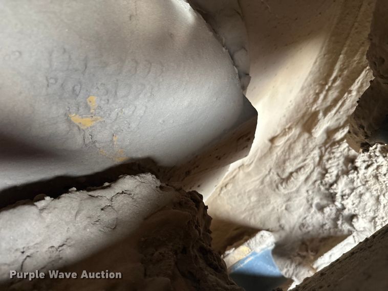 image for item FK1638 2011 Caterpillar CP56 single drum vibratory roller