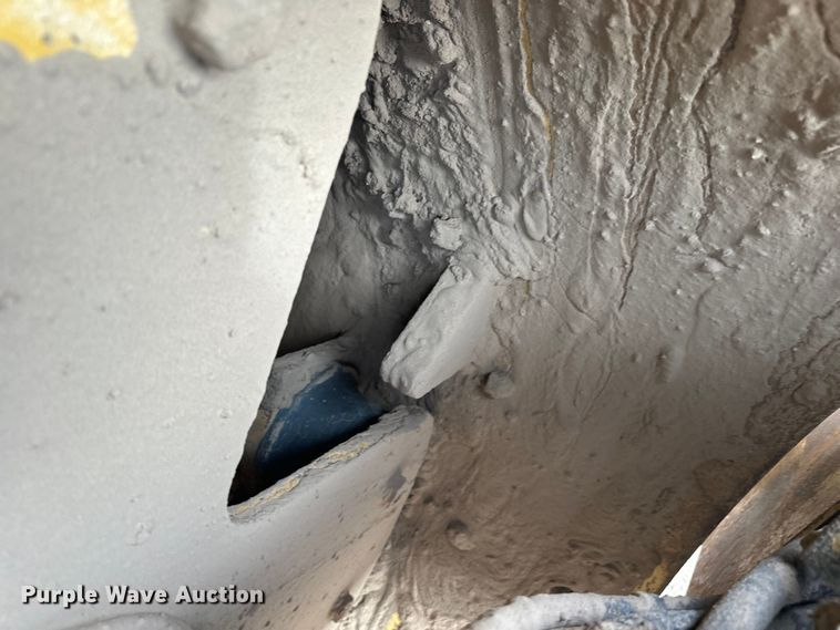 image for item FK1638 2011 Caterpillar CP56 single drum vibratory roller