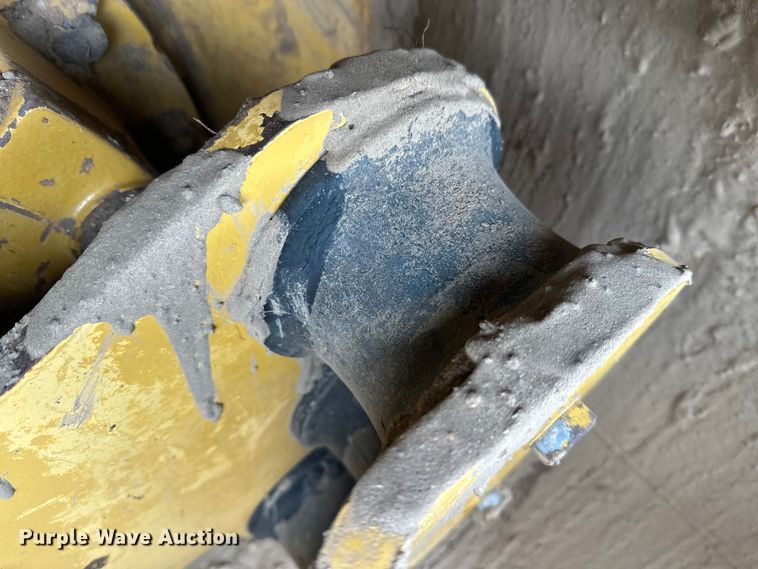 image for item FK1638 2011 Caterpillar CP56 single drum vibratory roller