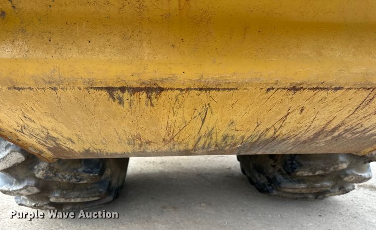 image for item FK1638 2011 Caterpillar CP56 single drum vibratory roller