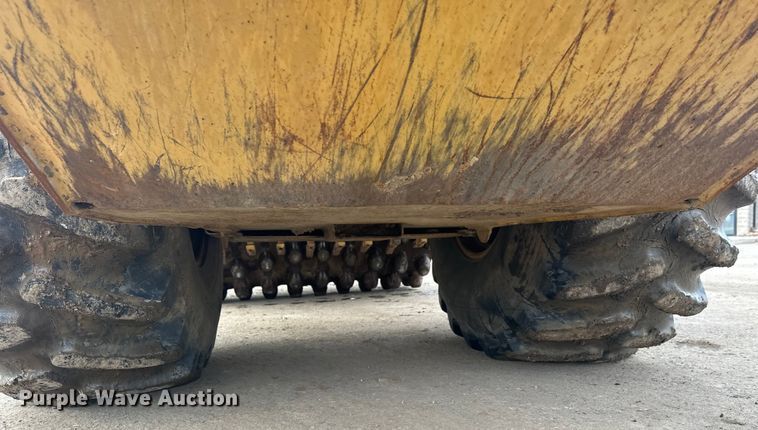 image for item FK1638 2011 Caterpillar CP56 single drum vibratory roller