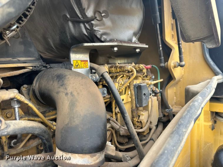 image for item FK1638 2011 Caterpillar CP56 single drum vibratory roller