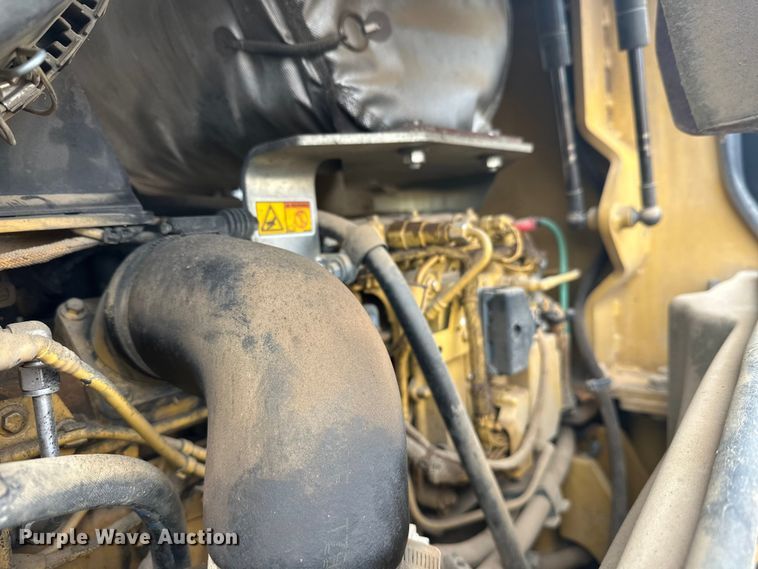 image for item FK1638 2011 Caterpillar CP56 single drum vibratory roller