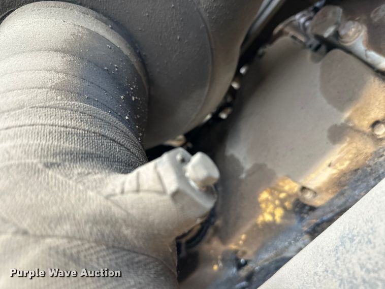 image for item FK1638 2011 Caterpillar CP56 single drum vibratory roller