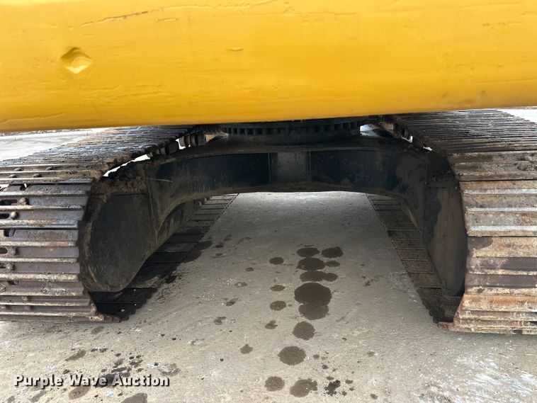 image for item FK1639 2006 Caterpillar 330D excavator