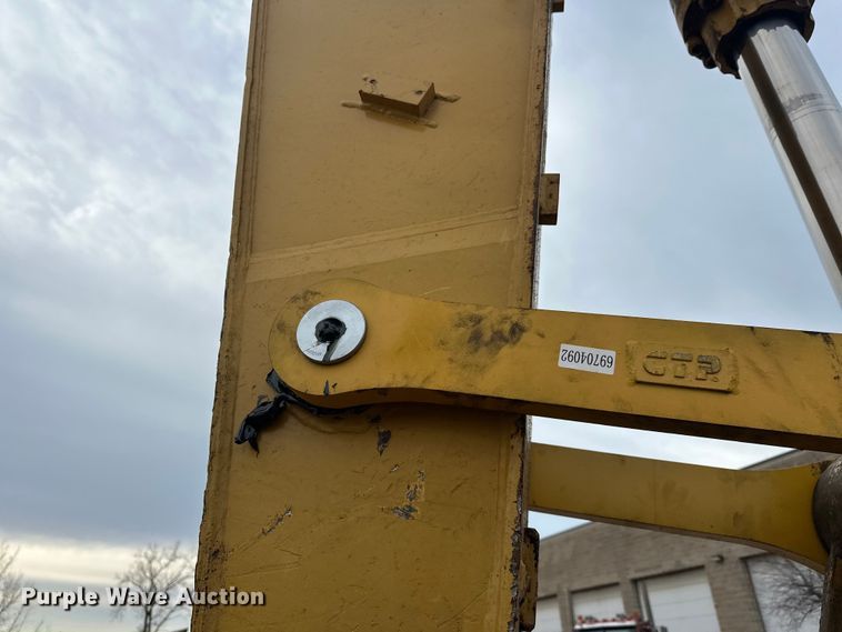 image for item FK1639 2006 Caterpillar 330D excavator