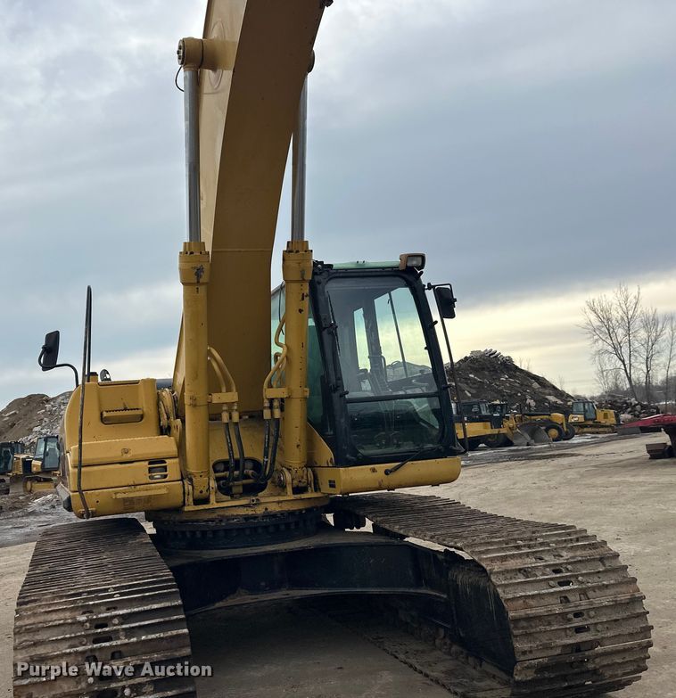 image for item FK1639 2006 Caterpillar 330D excavator