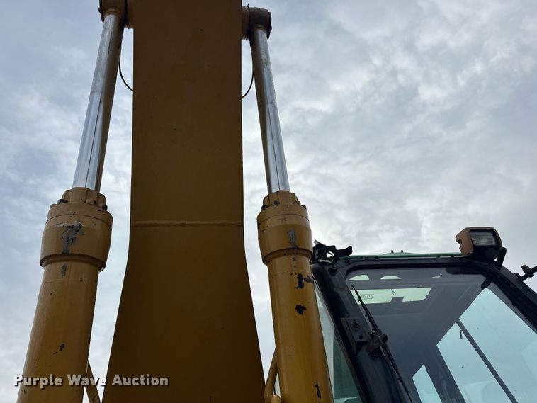 image for item FK1639 2006 Caterpillar 330D excavator