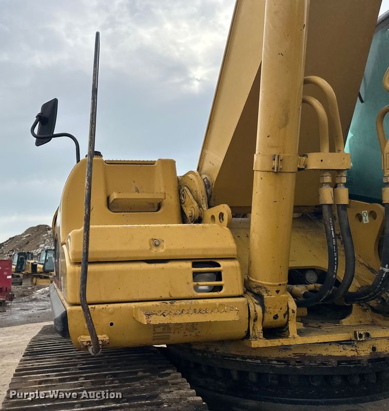 image for item FK1639 2006 Caterpillar 330D excavator