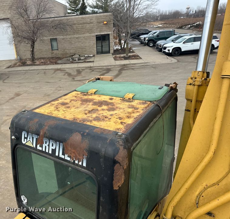 image for item FK1639 2006 Caterpillar 330D excavator