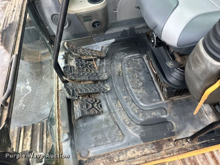 image for item FK1639 2006 Caterpillar 330D excavator