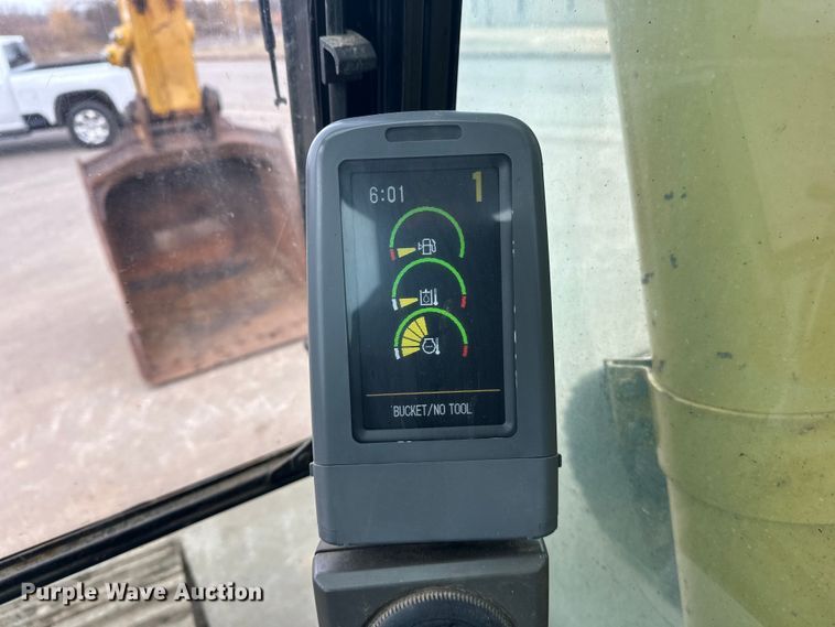 image for item FK1639 2006 Caterpillar 330D excavator