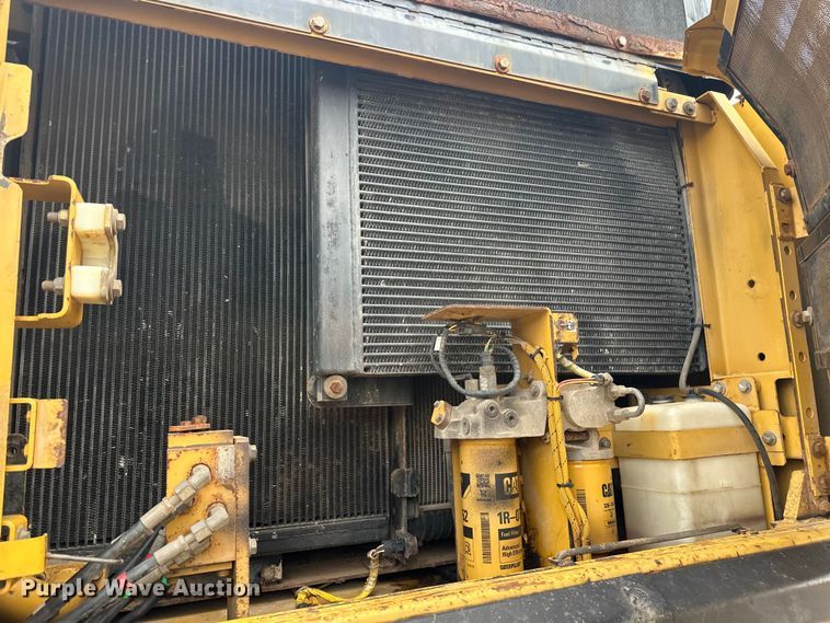 image for item FK1639 2006 Caterpillar 330D excavator