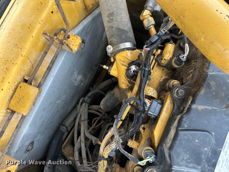 image for item FK1639 2006 Caterpillar 330D excavator