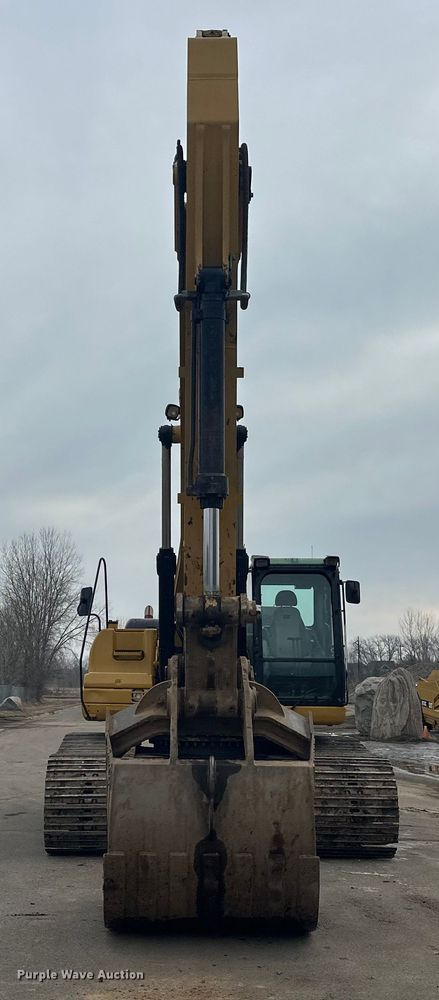 image for item FK1640 2008 Caterpillar 330D excavator