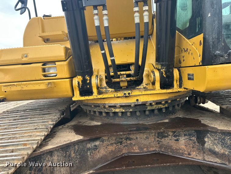 image for item FK1640 2008 Caterpillar 330D excavator