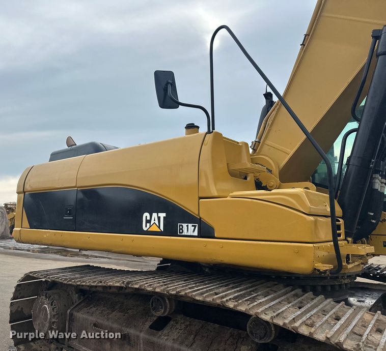 image for item FK1640 2008 Caterpillar 330D excavator