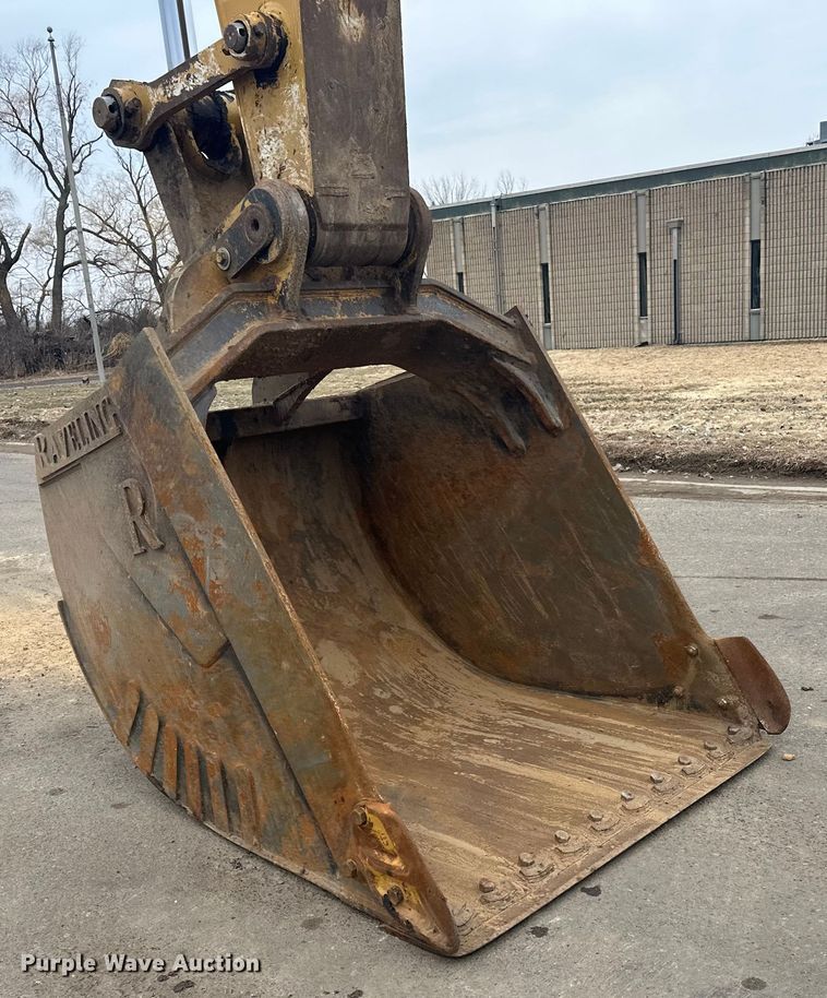 image for item FK1640 2008 Caterpillar 330D excavator