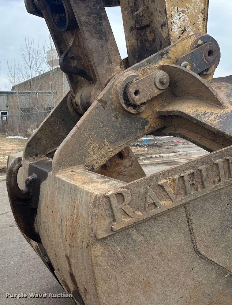 image for item FK1640 2008 Caterpillar 330D excavator