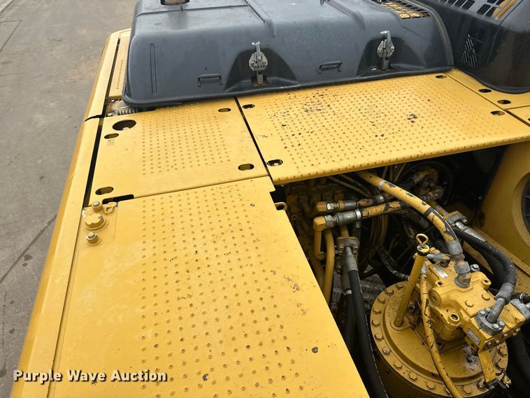 image for item FK1640 2008 Caterpillar 330D excavator