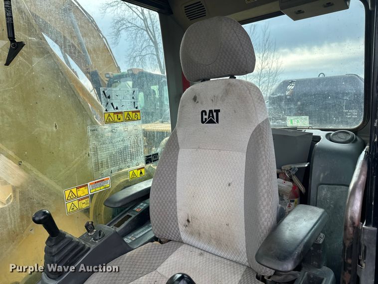 image for item FK1640 2008 Caterpillar 330D excavator