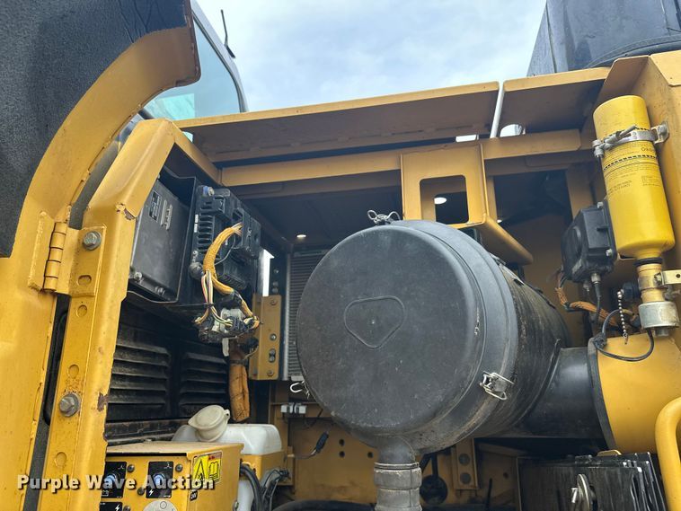 image for item FK1640 2008 Caterpillar 330D excavator