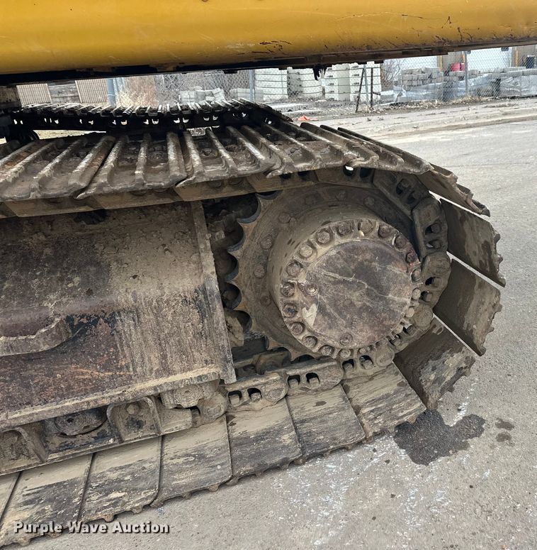 image for item FK1640 2008 Caterpillar 330D excavator